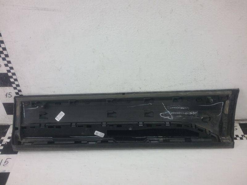 Накладка двери задней правой