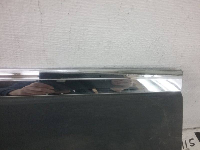 Накладка двери передней левой