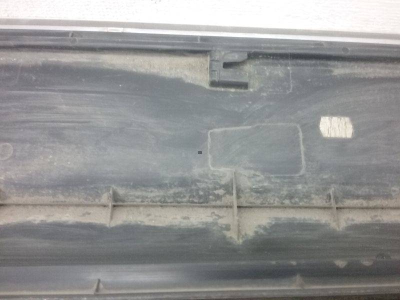 Накладка двери передней левой