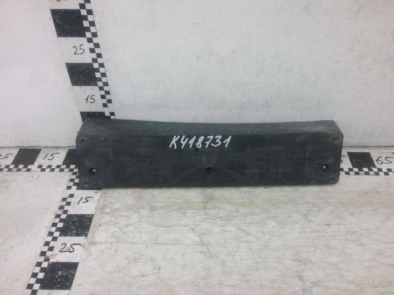 Накладка переднего бампера под номер