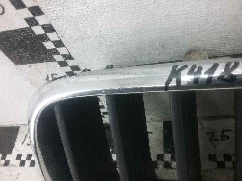 Решетка радиатора правая