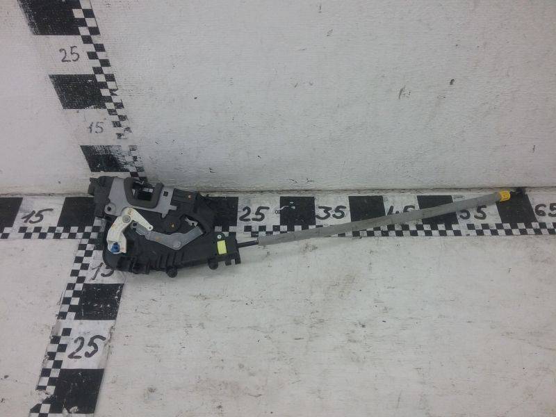 Замок двери задней правой