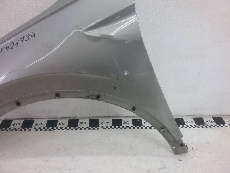 Крыло переднее левое