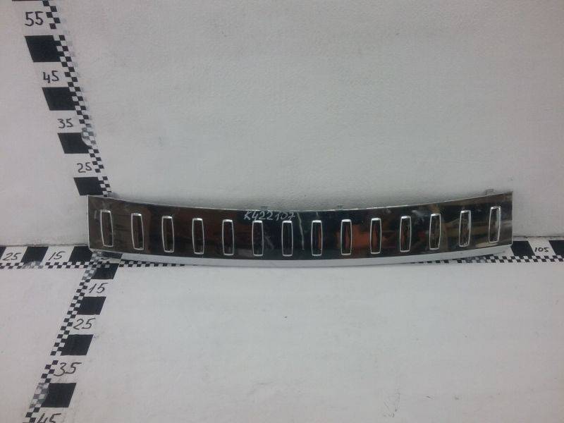 Накладка заднего бампера