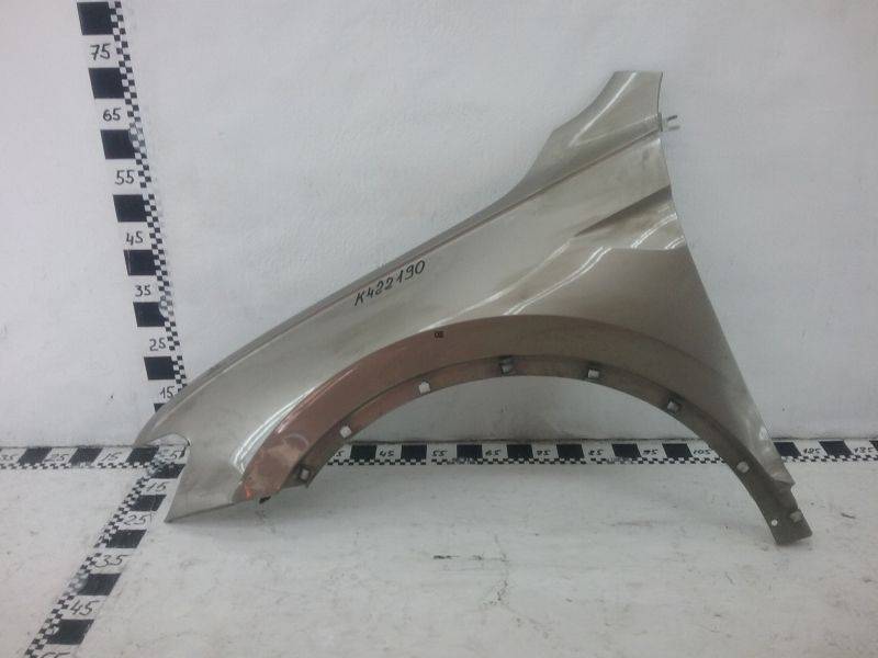 Крыло переднее левое