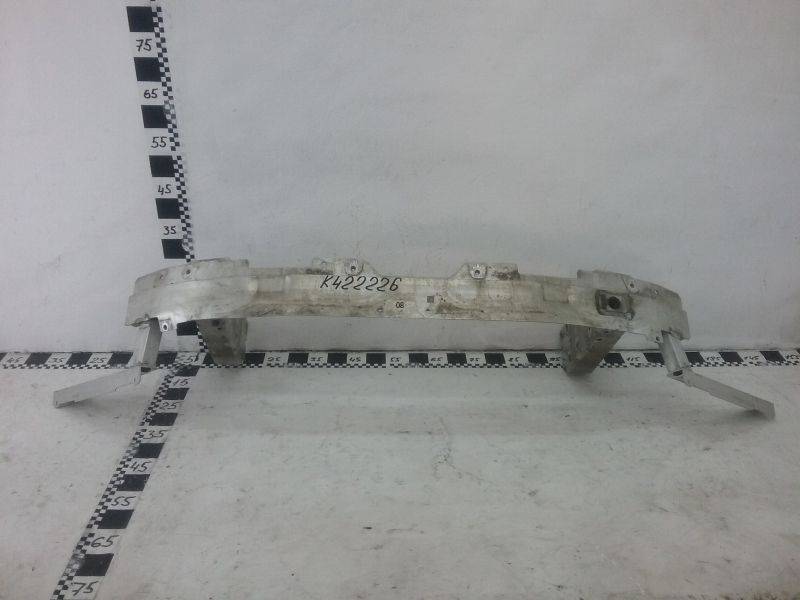 Усилитель переднего бампера