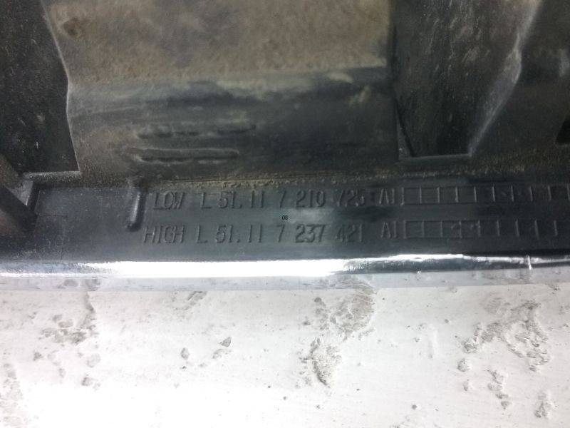 Решетка радиатора левая