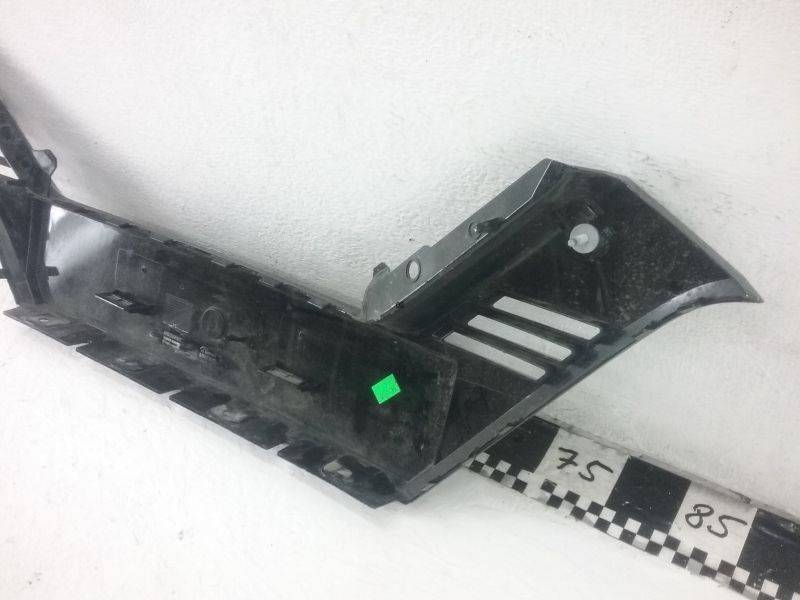 Накладка переднего бампера