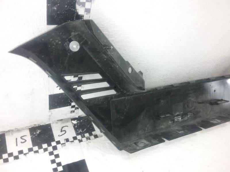 Накладка переднего бампера