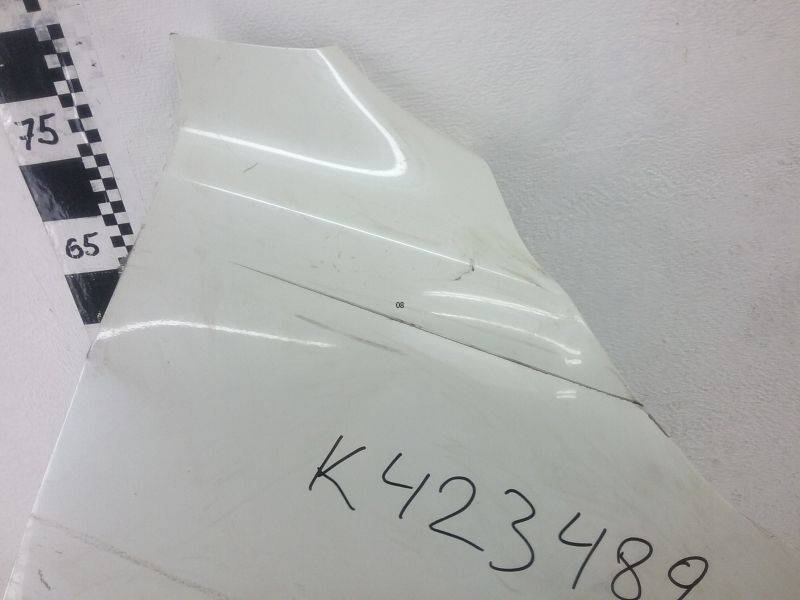 Крыло переднее правое