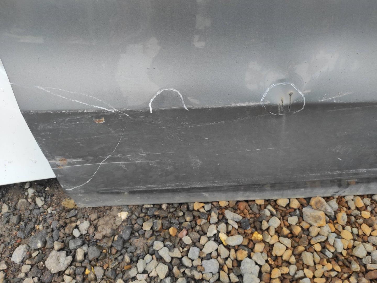 Дверь передняя правая