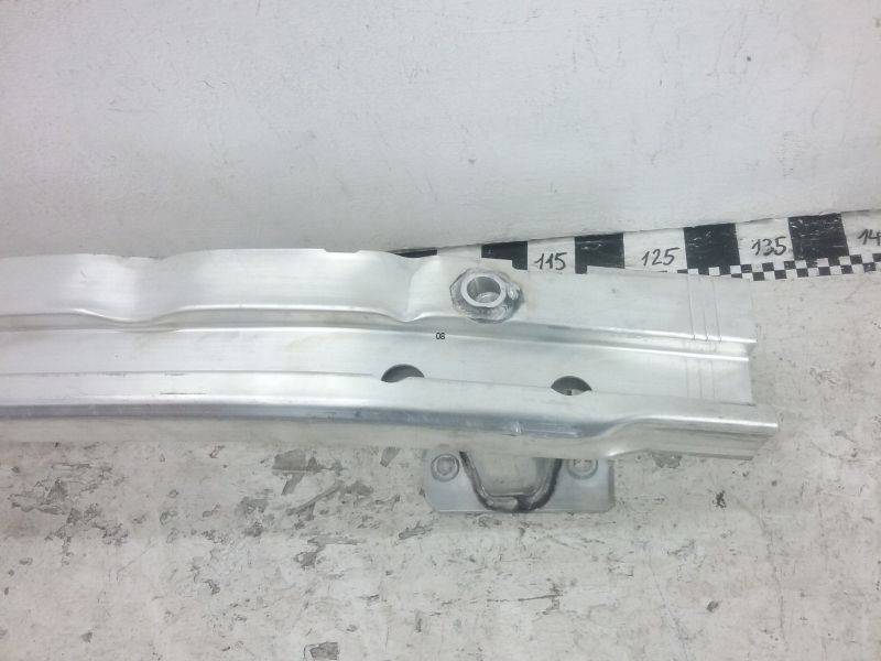 Усилитель заднего бампера