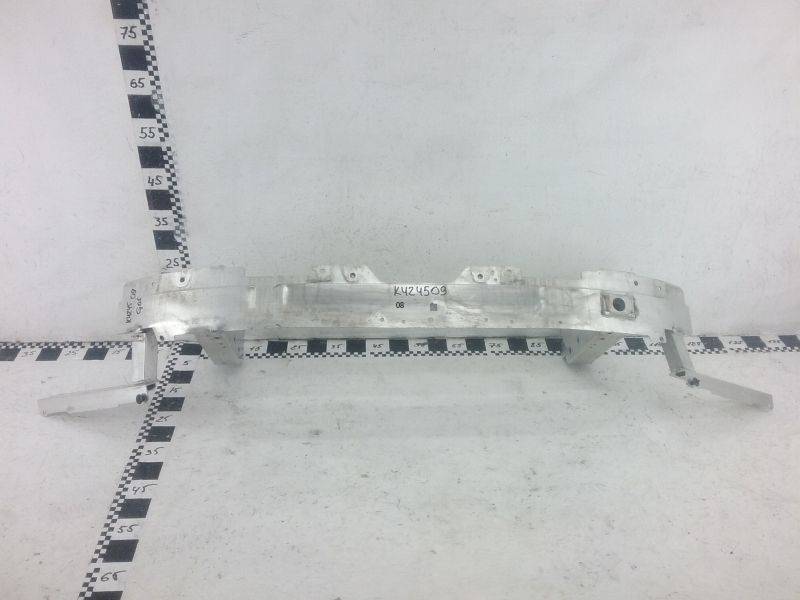 Усилитель переднего бампера