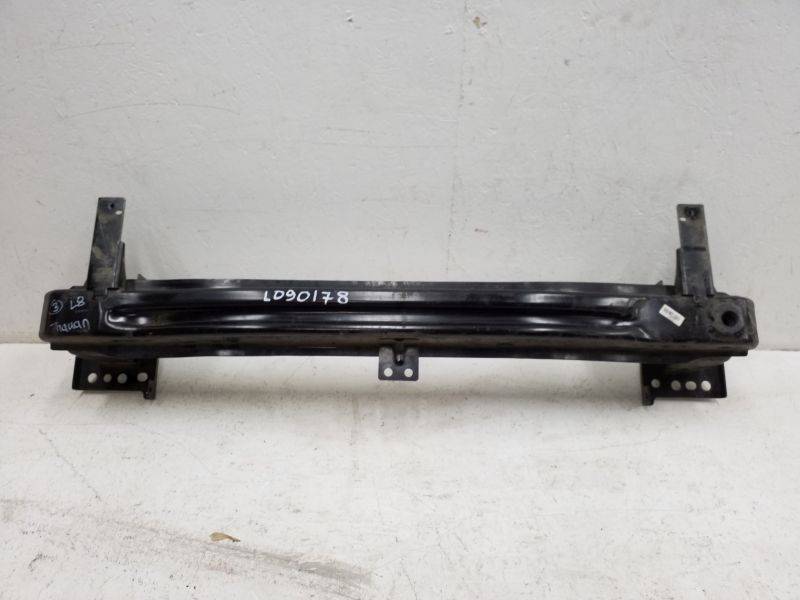 Усилитель переднего бампера