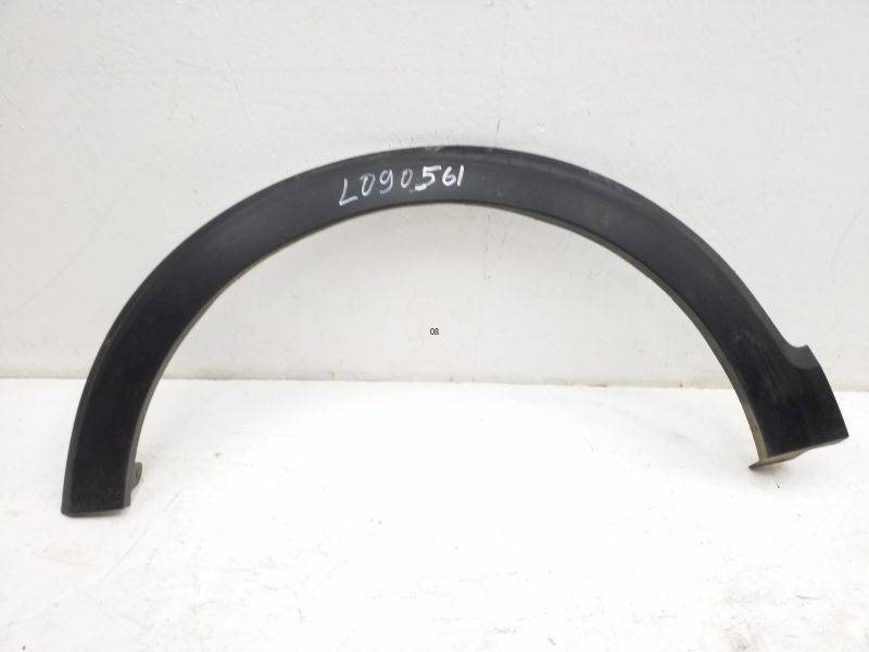 Накладка переднего крыла левого