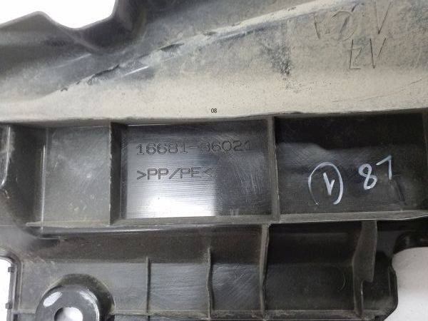 Кожух замка капота