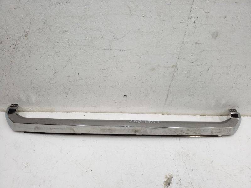 Накладка переднего бампера