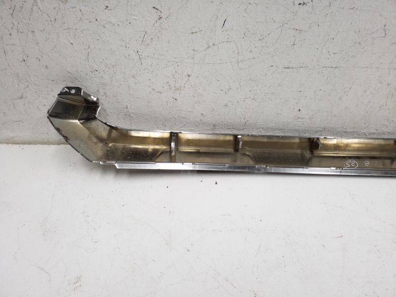 Накладка переднего бампера