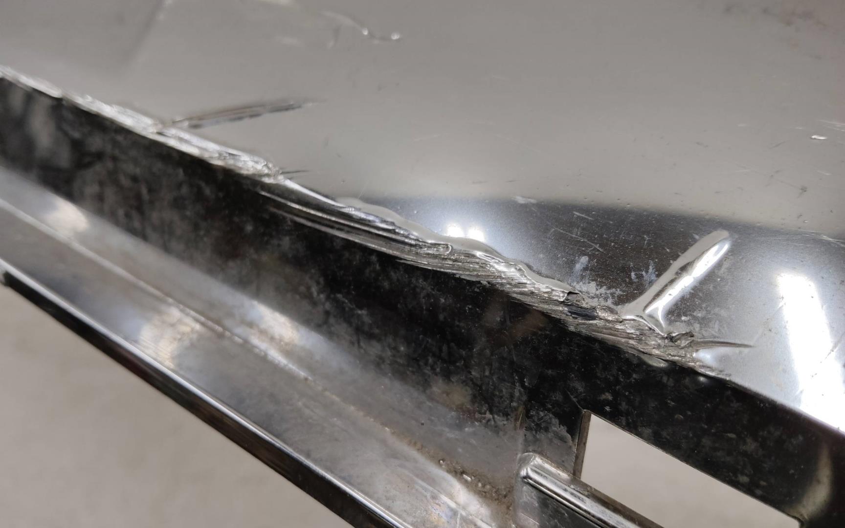 Накладка переднего бампера