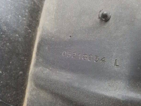 Крыло переднее левое