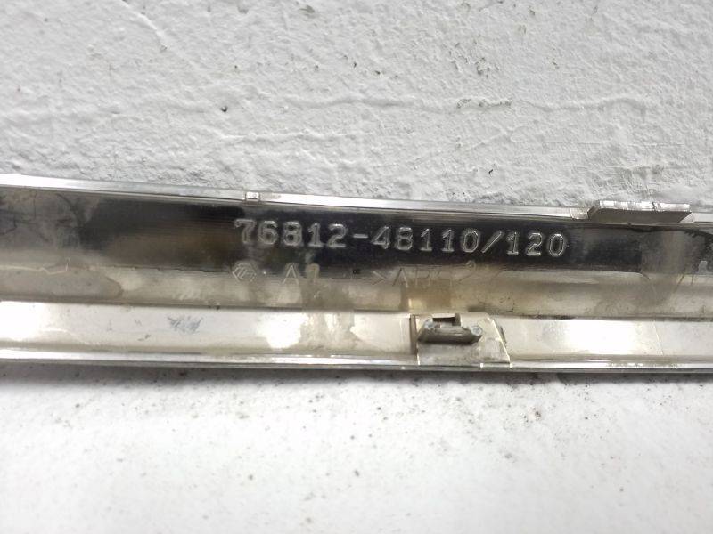 Накладка двери багажника