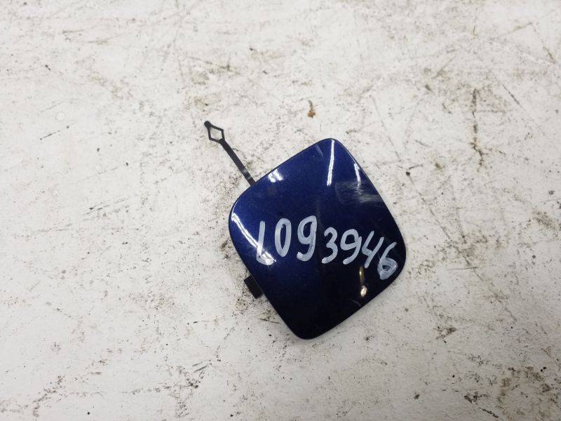 Заглушка буксировочного крюка