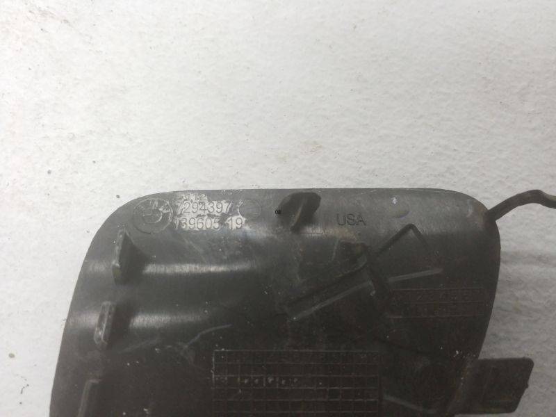 Заглушка буксировочного крюка