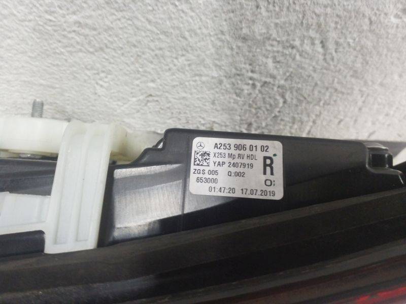 Фонарь задний внутренний правый