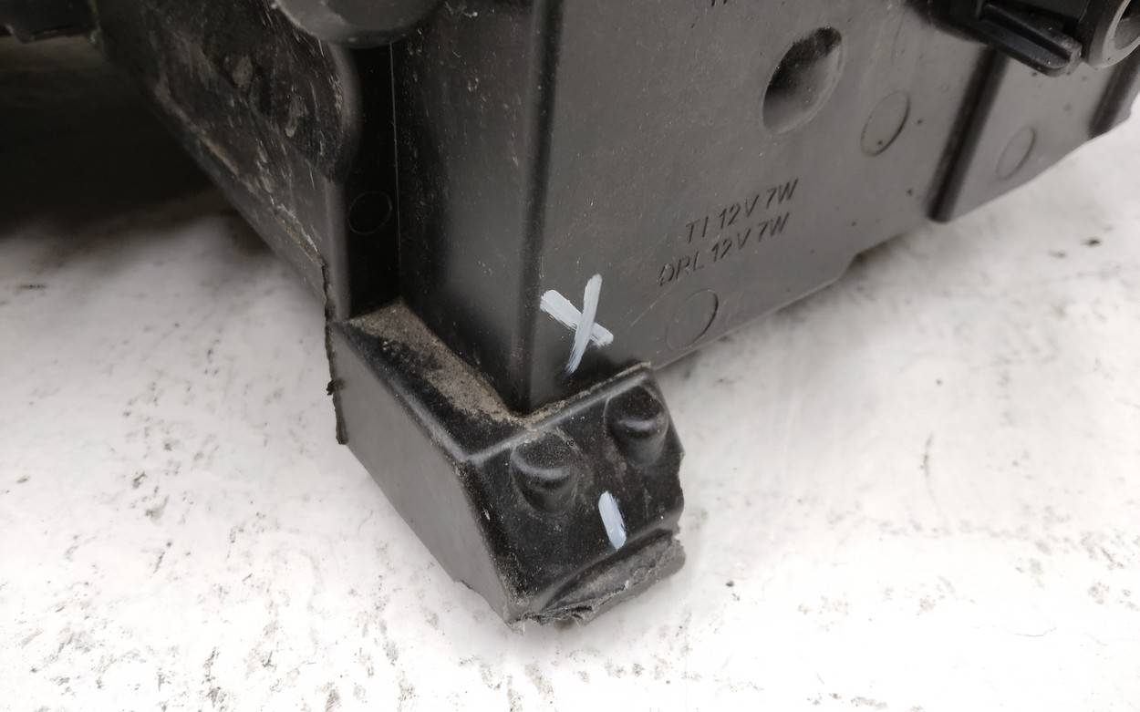 Фара правая