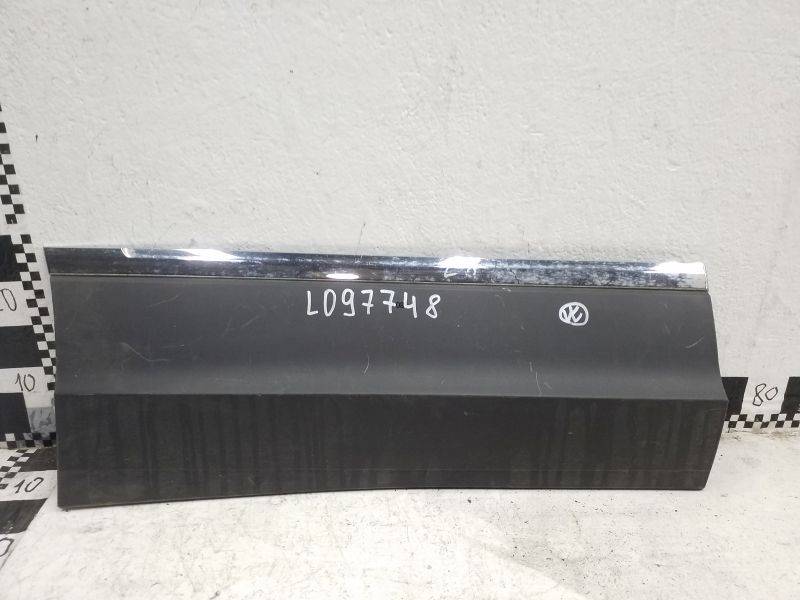 Накладка двери задней правой