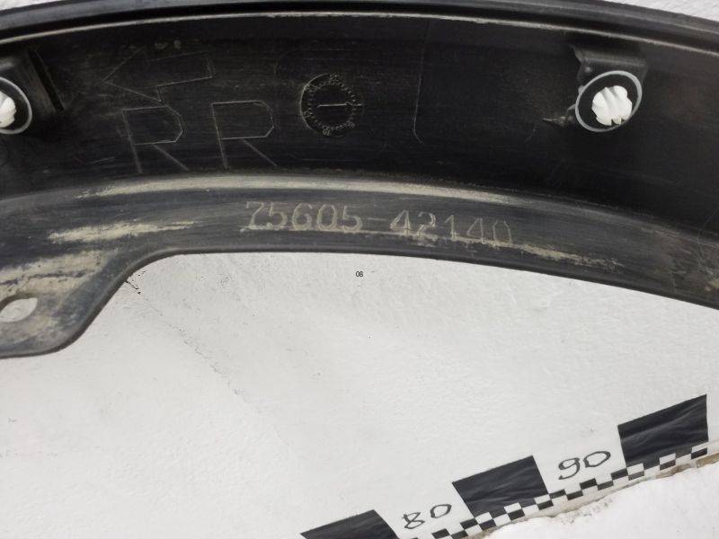 Накладка заднего крыла правого