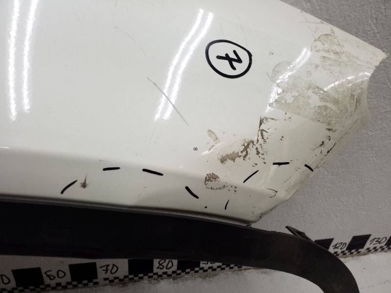 Крыло переднее правое