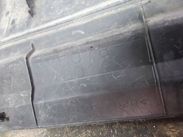 Накладка двери задней левой