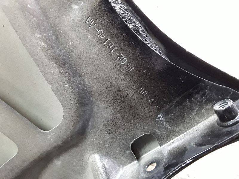 Крыло переднее левое