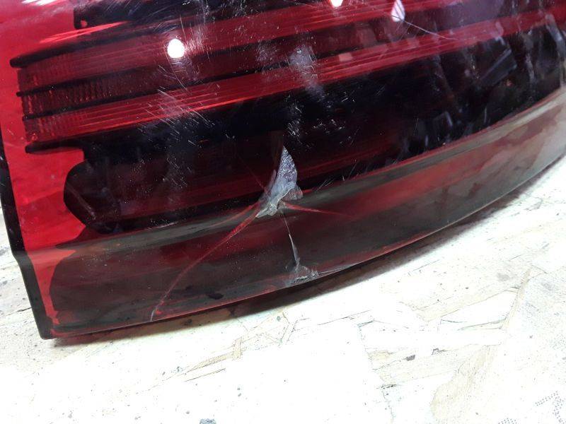 Фонарь задний наружный правый