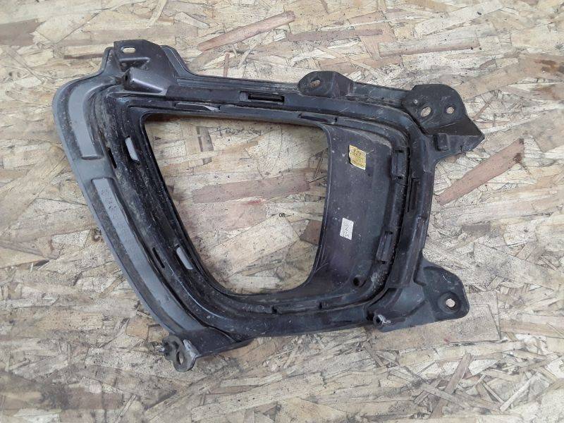 Накладка переднего бампера левая