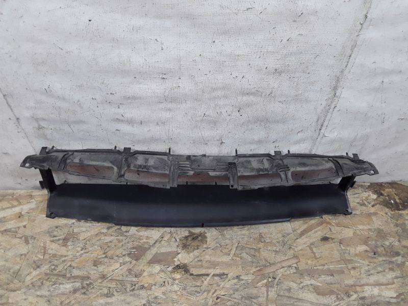 Воздуховод радиатора верхний