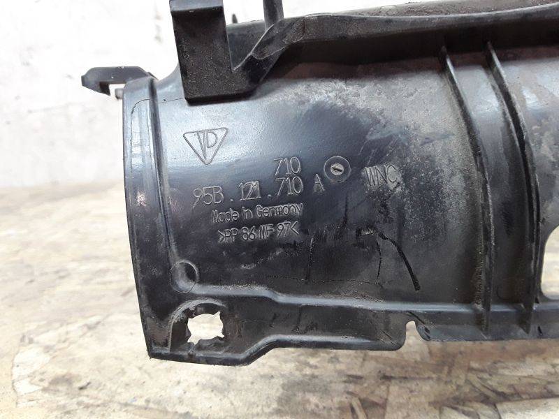 Воздуховод радиатора верхний