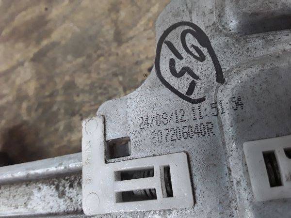 Стеклоподъемник электр. задний левый