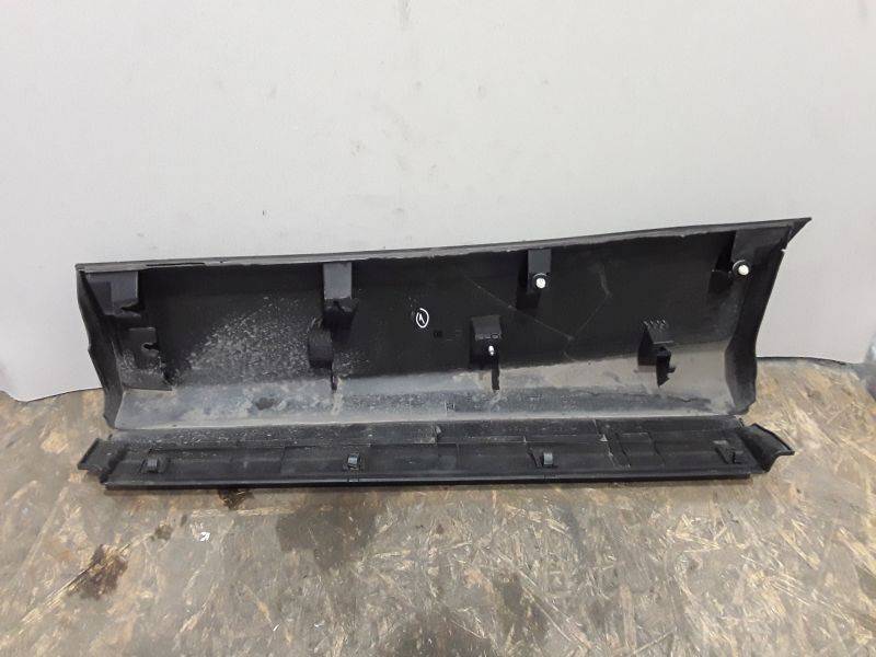 Накладка двери задней правой