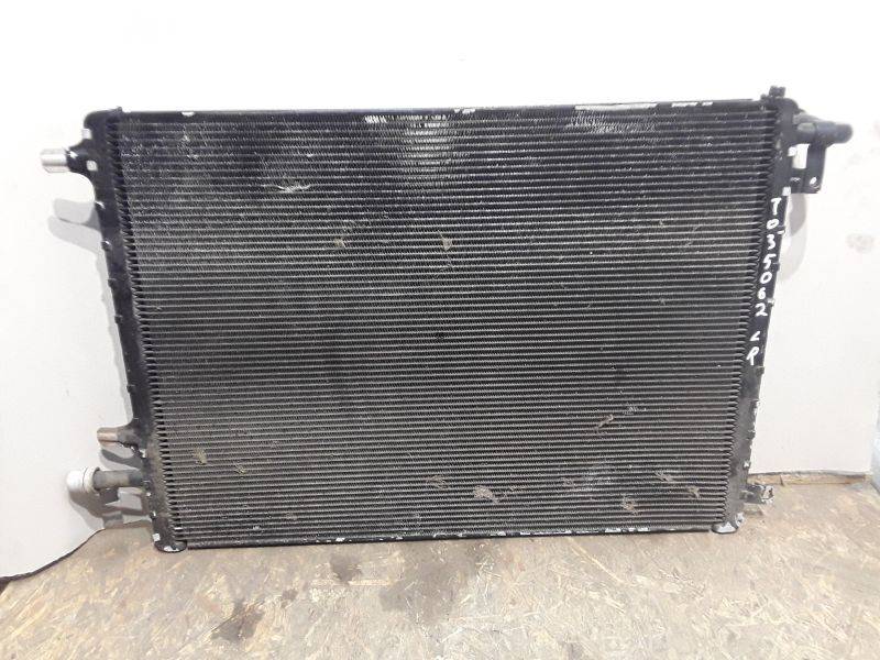 Радиатор охлаждения двигателя дополнительный