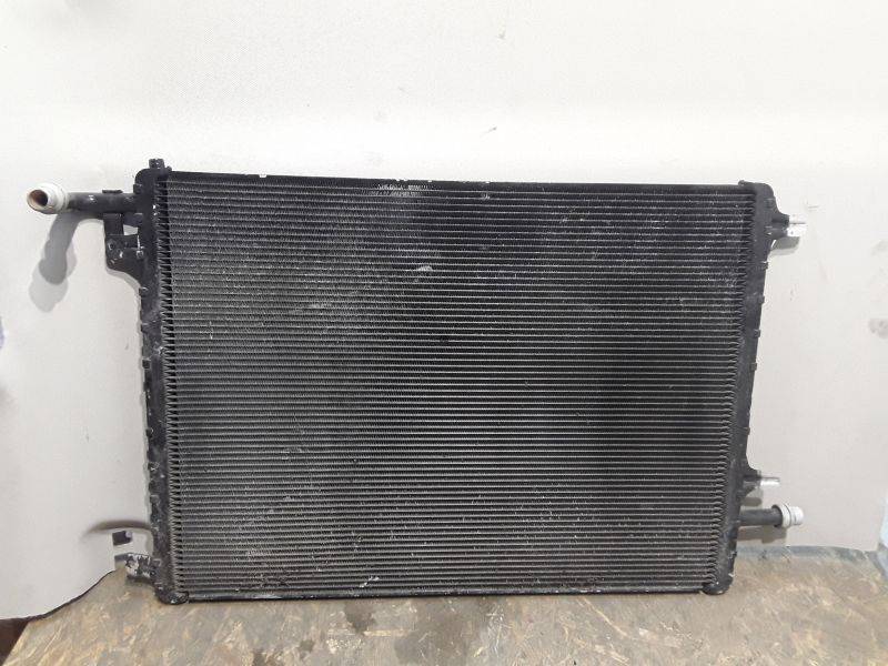 Радиатор охлаждения двигателя дополнительный