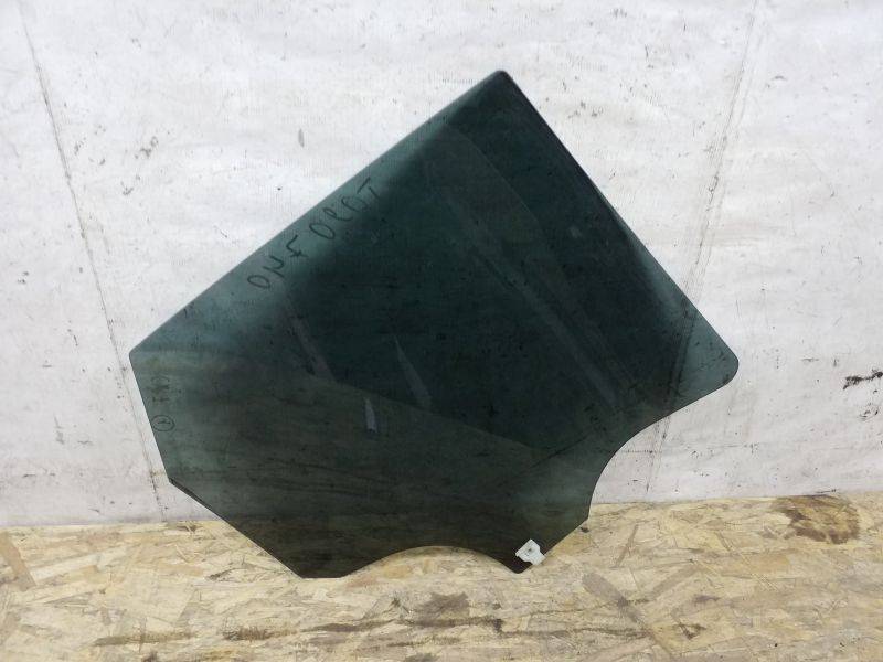 Стекло двери задней левой