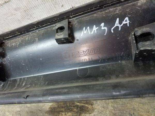 Накладка двери передней правой