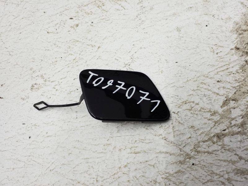 Заглушка буксировочного крюка