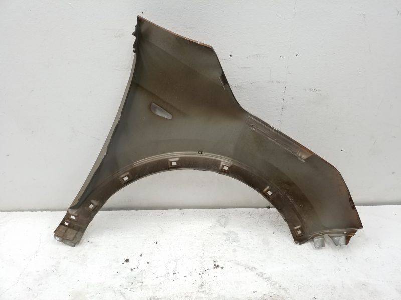 Крыло переднее левое