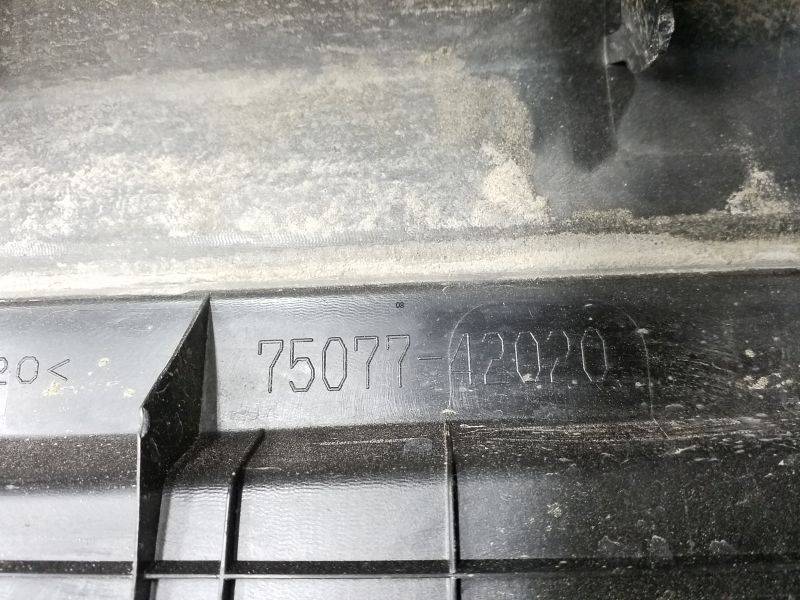 Накладка двери задней правой