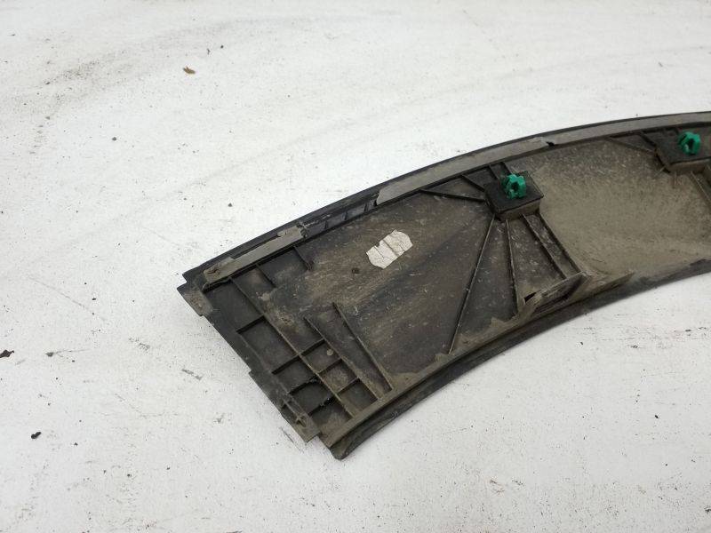 Накладка переднего крыла левого