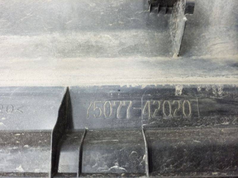 Накладка двери задней правой