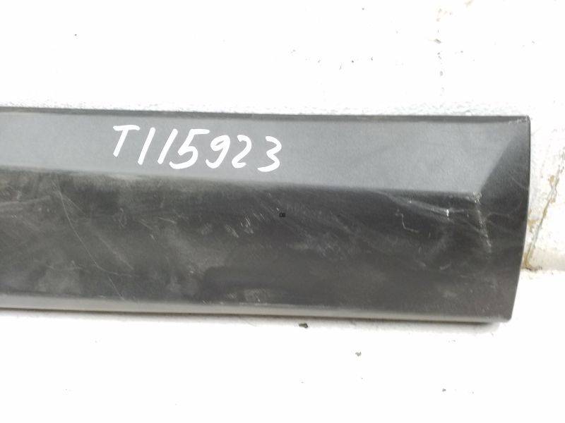 Накладка двери задней правой